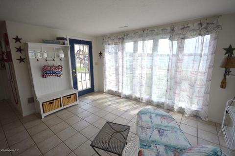 13622 Wayne St, Union, MI 49130 photo 3