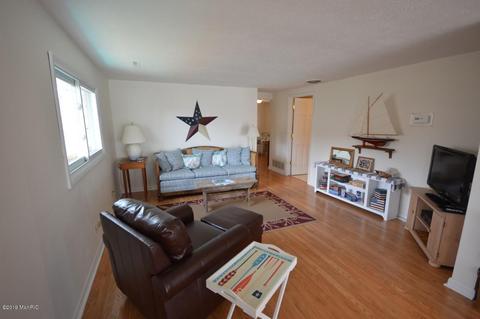 13622 Wayne St, Union, MI 49130 photo 9