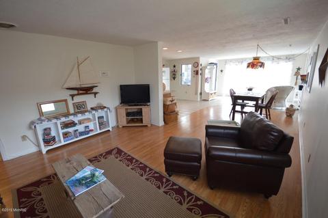 13622 Wayne St, Union, MI 49130 photo 11