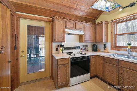 1237 S Stakes Rd, Gowen, MI 49326 photo 11