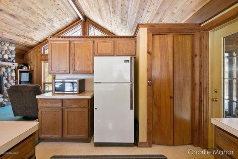 1237 S Stakes Rd, Gowen, MI 49326 photo 12