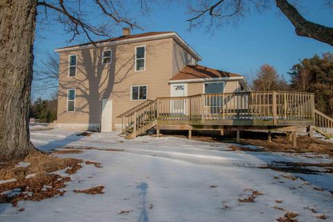 1007 N 52nd Ave, Mears, MI 49436 photo 1