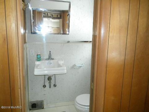 162 E 82nd St, Newaygo, MI 49337 photo 17
