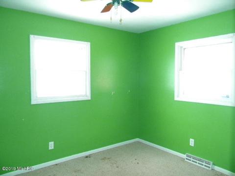 162 E 82nd St, Newaygo, MI 49337 photo 11