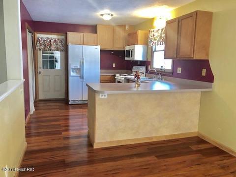 307 Third St, Sunfield, MI 48890 photo 8