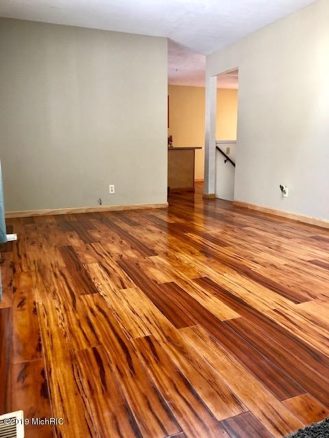 307 Third St, Sunfield, MI 48890 photo 5
