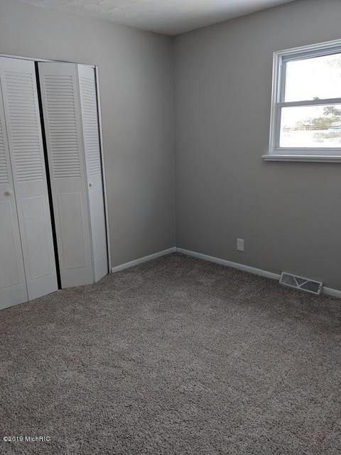 915 Constantine St, Three Rivers, MI 49093 photo 12