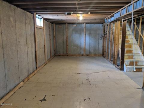915 Constantine St, Three Rivers, MI 49093 photo 14