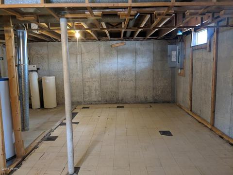 915 Constantine St, Three Rivers, MI 49093 photo 15