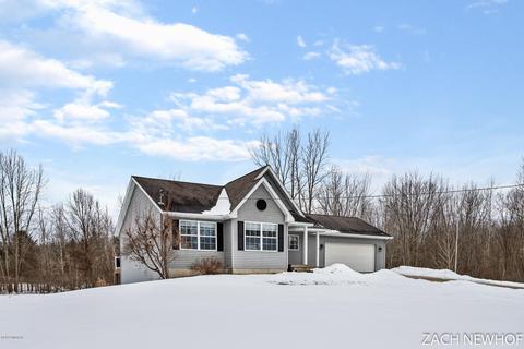 2148 141 St Ave, Dorr, MI 49323 photo 2