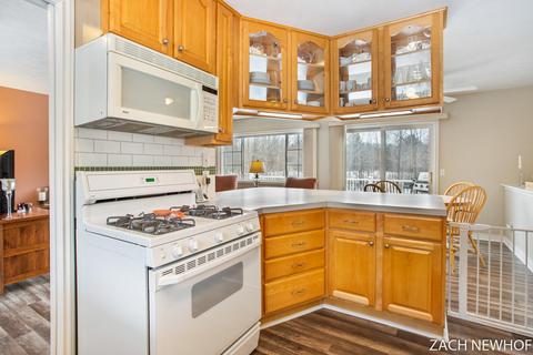 2148 141 St Ave, Dorr, MI 49323 photo 13