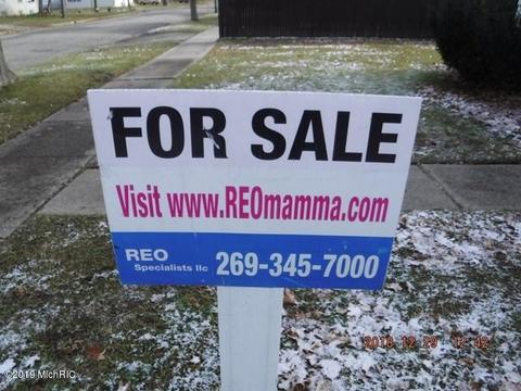 214 E Grant St, Plainwell, MI 49080 photo 14
