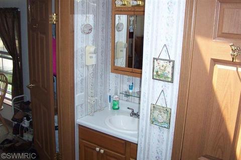 6426 S Fox Den Rd, Custer, MI 49405 photo 15