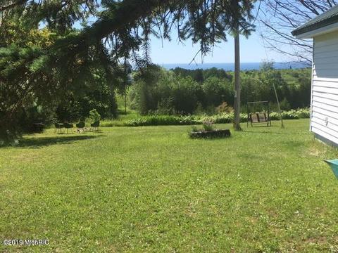 19009 Gennett Rd, Charlevoix, MI 49720 photo 30