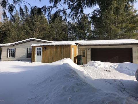 6331 E Deer Path Rd, Evart, MI 49631 photo 1