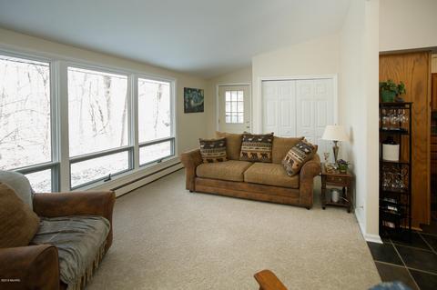 159 Squaw Creek Rd, Marshall, MI 49068 photo 3