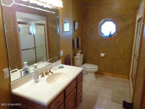 62229 Lagoon Dr, Cassopolis, MI 49031 photo 21