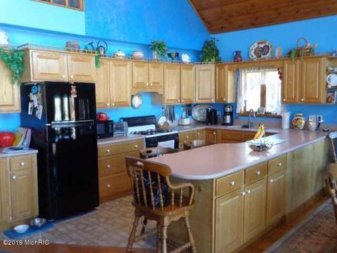 62229 Lagoon Dr, Cassopolis, MI 49031 photo 13