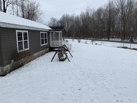 5044 E 112th St, Grant, MI 49327 photo 3