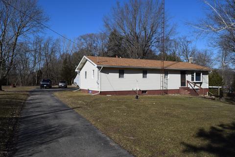 742 E Central Rd, Coldwater, MI 49036 photo 1