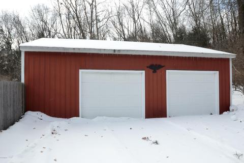 926 E Sidney Rd, Stanton, MI 48888 photo 2
