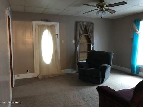 127 S Main St, Waldron, MI 49288 photo 13