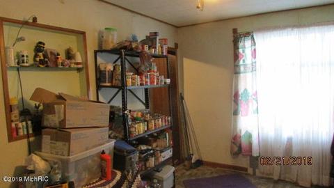 313 S Main, Reading, MI 49274 photo 7