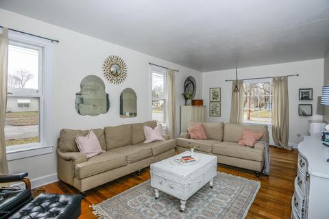 517 E Green St, Marshall, MI 49068 photo 6