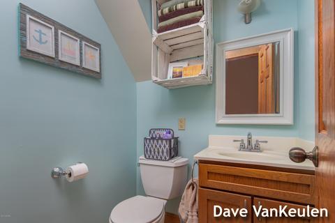 680 Bowes St SE, Lowell, MI 49331 photo 11