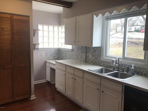 226 E Oak Grove Ave, Parchment, MI 49004 photo 8