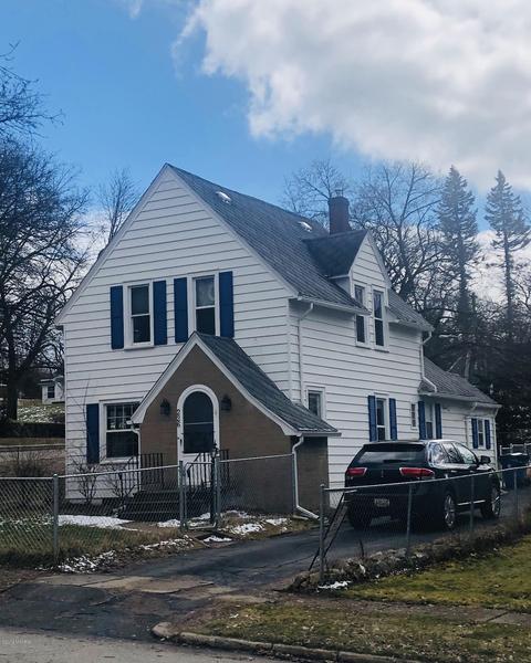 226 E Oak Grove Ave, Parchment, MI 49004 photo 1