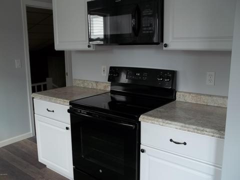312 Franklin St, Bronson, MI 49028 photo 6