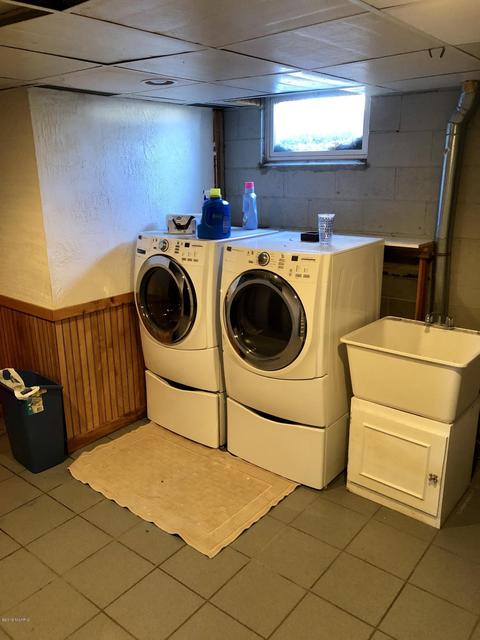 2124 N Morrison St, Mears, MI 49436 photo 17