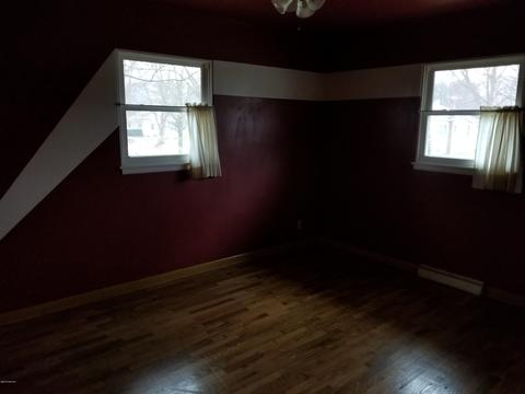 602 E Smith St, Buchanan, MI 49107 photo 8