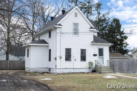 743 Harrison St, Belding, MI 48809 photo 3