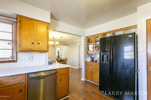 3320 Bauer Rd, Jenison, MI 49428 photo 7