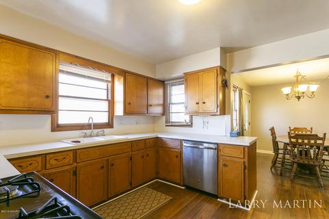 3320 Bauer Rd, Jenison, MI 49428 photo 8