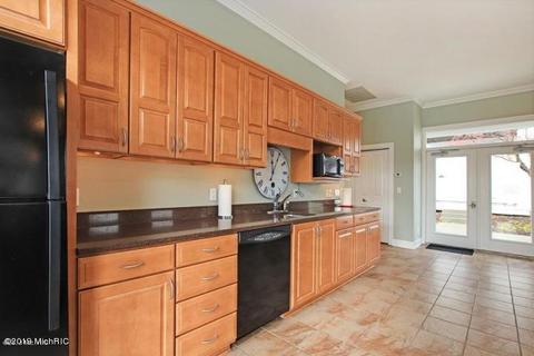 211 Outlook Way # c, Douglas, MI 49406 photo 29
