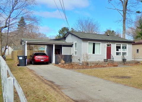 408 E Lewis St, Whitehall, MI 49461 photo 1