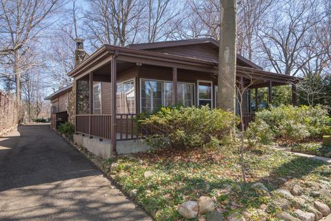 11319 Sunset Point Dr, Plainwell, MI 49080 photo 1