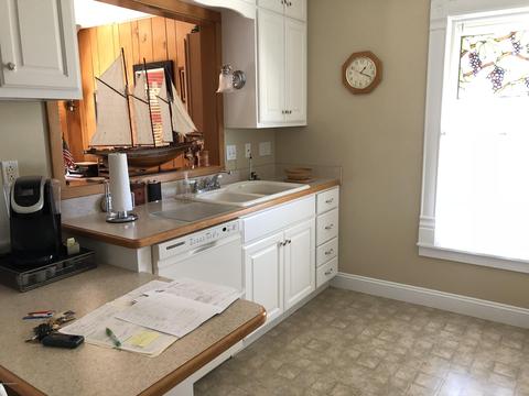 546 E State St, Colon, MI 49040 photo 5