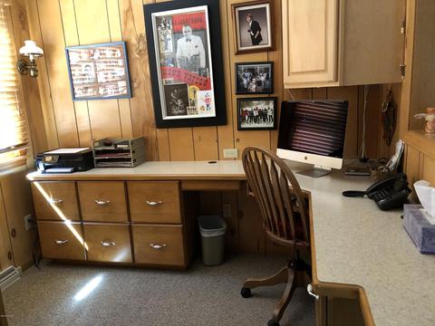 546 E State St, Colon, MI 49040 photo 10