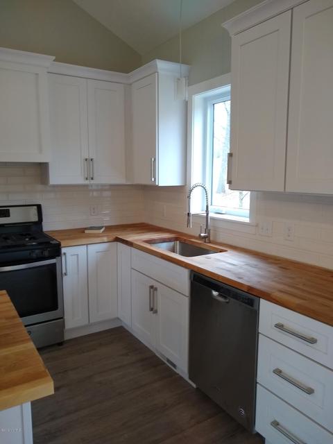 4024 Ronalds Rd, Dorr, MI 49323 photo 6