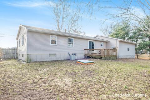 4102 Janet Dr, Dorr, MI 49323 photo 8