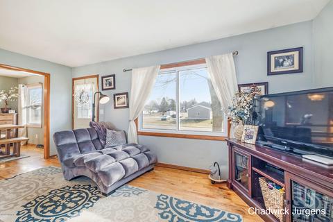 4102 Janet Dr, Dorr, MI 49323 photo 11