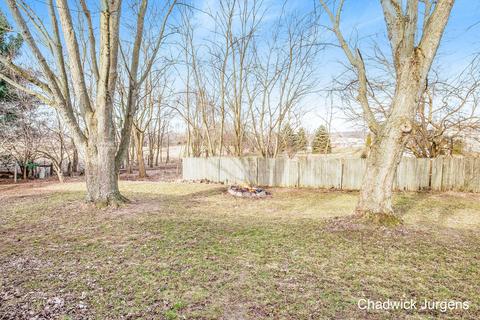4102 Janet Dr, Dorr, MI 49323 photo 9