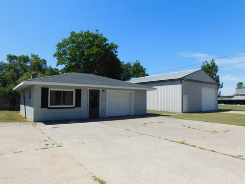 181 Fifteenth, Manistee, MI 49660 photo 32