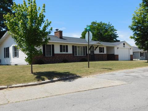 181 Fifteenth, Manistee, MI 49660 photo 3