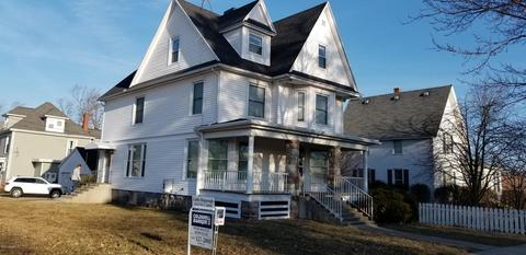 217 S Bridge St, Belding, MI 48809 photo 2
