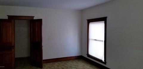 217 S Bridge St, Belding, MI 48809 photo 23
